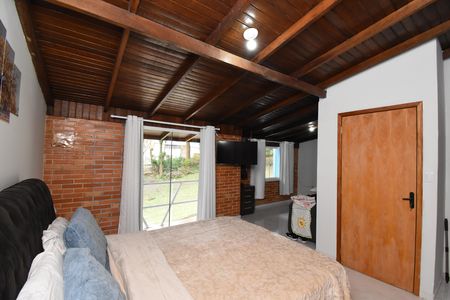 Casa à venda com 156m², 3 quartos e 4 vagasSuíte
