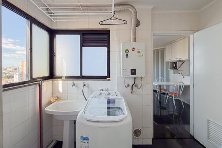 Apartamento para alugar com 124m², 3 quartos e 2 vagasÁrea de Serviço