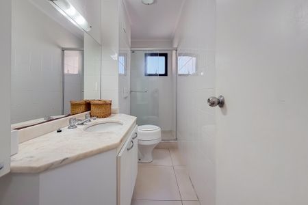 Apartamento para alugar com 124m², 3 quartos e 2 vagasBanheiro Corredor