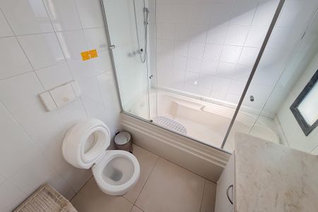 Apartamento para alugar com 124m², 3 quartos e 2 vagasBanheiro da Suíte