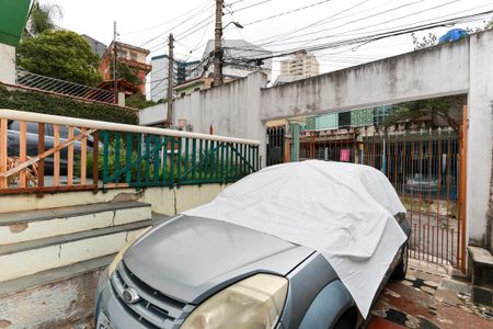 Casa para alugar com 45m², 1 quarto e 1 vaga Casa para alugar com 45m², 1 quarto e 1 vagaGaragem