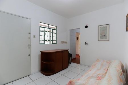 Casa para alugar com 45m², 1 quarto e 1 vaga Casa para alugar com 45m², 1 quarto e 1 vagaSala