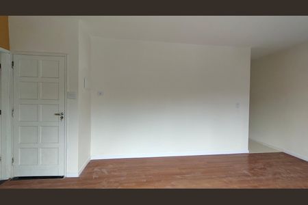Sala de casa para alugar com 3 quartos, 100m² em Vila Mangalot, São Paulo