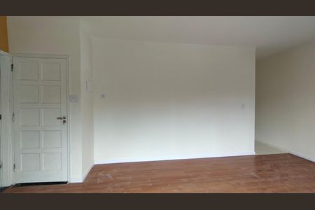 Casa para alugar com 100m², 3 quartos e sem vaga Casa para alugar com 100m², 3 quartos e sem vagaSala