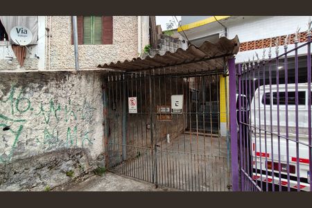 Casa para alugar com 100m², 3 quartos e sem vaga Casa para alugar com 100m², 3 quartos e sem vagaFachada