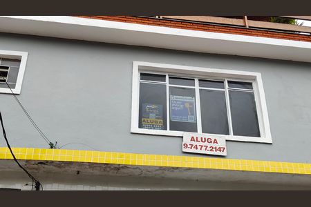 Casa para alugar com 100m², 3 quartos e sem vaga Casa para alugar com 100m², 3 quartos e sem vagaFachada