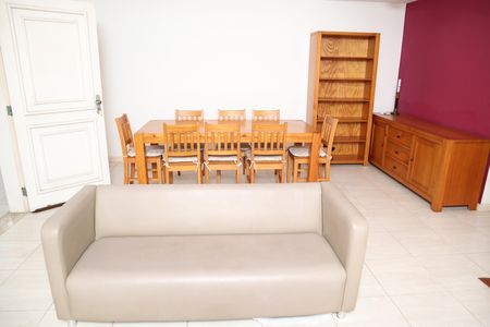 Casa à venda com 127m², 4 quartos e 2 vagassala