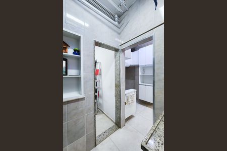 Apartamento para alugar com 68m², 2 quartos e 1 vagaÁrea de Serviço 