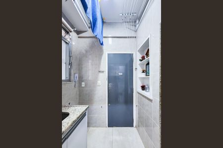 Apartamento para alugar com 68m², 2 quartos e 1 vagaÁrea de Serviço 