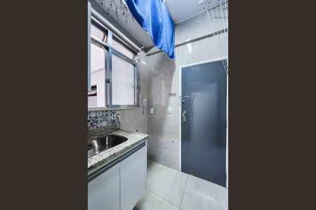 Apartamento para alugar com 68m², 2 quartos e 1 vagaÁrea de Serviço 