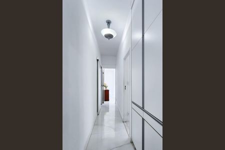 Apartamento para alugar com 68m², 2 quartos e 1 vagaCorredor 