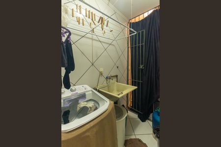 Casa à venda com 220m², 3 quartos e 2 vagas