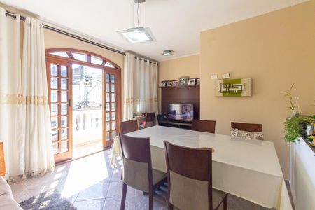 Casa à venda com 3 quartos, 220m² em Vila Matilde, São Paulo