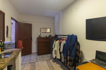 Casa à venda com 220m², 3 quartos e 2 vagas