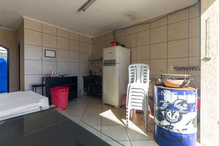 Casa à venda com 220m², 3 quartos e 2 vagas