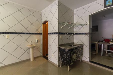Casa à venda com 220m², 3 quartos e 2 vagas