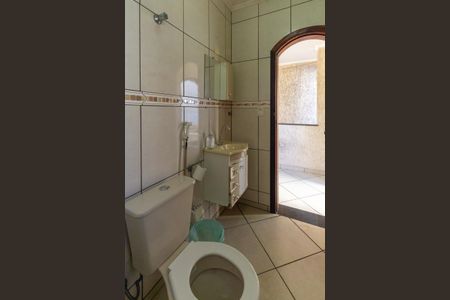 Casa à venda com 220m², 3 quartos e 2 vagas