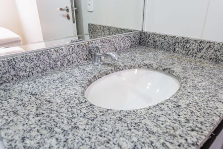 Apartamento à venda com 29m², 1 quarto e sem vaga Apartamento à venda com 29m², 1 quarto e sem vagaBanheiro da Suíte