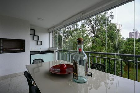 Apartamento à venda com 2147483650m², 4 quartos e 3 vagasVaranda