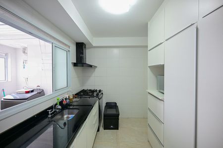 Apartamento à venda com 2147483650m², 4 quartos e 3 vagasCozinha