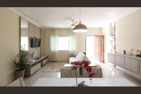 Casa de Condomínio para alugar com 3 quartos, 300m² em Ogiva, Cabo Frio