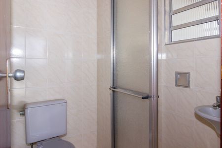 Casa à venda com 250m², 6 quartos e 3 vagas Casa à venda com 250m², 6 quartos e 3 vagasBanheiro Área de Lazer