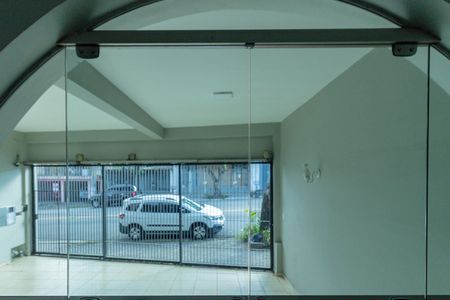 Casa à venda com 250m², 6 quartos e 3 vagas Casa à venda com 250m², 6 quartos e 3 vagasVista Sala da Frente