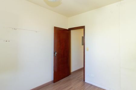 Casa à venda com 250m², 6 quartos e 3 vagas Casa à venda com 250m², 6 quartos e 3 vagasQuarto 4