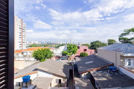 Casa à venda com 250m², 6 quartos e 3 vagas Casa à venda com 250m², 6 quartos e 3 vagasVista Quarto 3