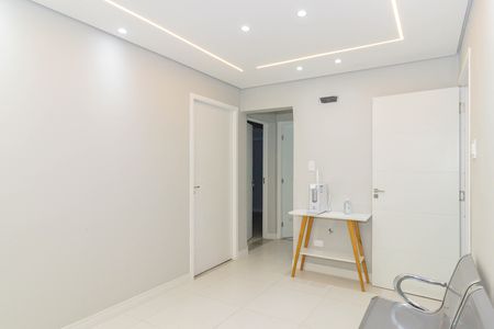 Casa à venda com 250m², 6 quartos e 3 vagas Casa à venda com 250m², 6 quartos e 3 vagasSala