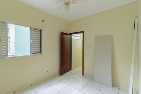Casa à venda com 250m², 6 quartos e 3 vagas Casa à venda com 250m², 6 quartos e 3 vagasQuarto dos Fundos