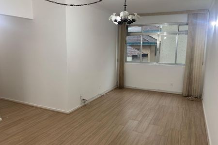 Apartamento para alugar com 110m², 3 quartos e 1 vaga Apartamento para alugar com 110m², 3 quartos e 1 vagaSala