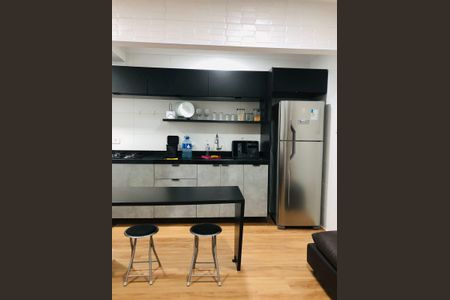 Cozinha de apartamento para alugar com 1 quarto, 40m² em Aviação, Praia Grande