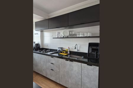Cozinha de apartamento para alugar com 1 quarto, 40m² em Aviação, Praia Grande