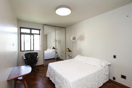 Apartamento à venda com 140m², 3 quartos e 1 vagaQuarto 2 - Suíte