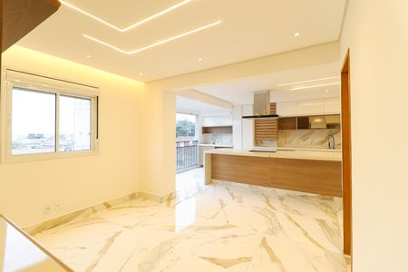 Apartamento para alugar com 2 quartos, 69m² em Vila Nivi, São Paulo