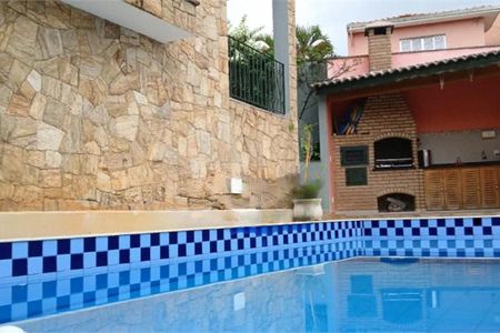Casa à venda com 156m², 3 quartos e 4 vagas