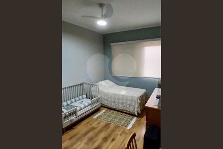 Casa à venda com 156m², 3 quartos e 4 vagas