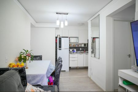 Apartamento à venda com 41m², 2 quartos e sem vaga Apartamento à venda com 41m², 2 quartos e sem vagaSala