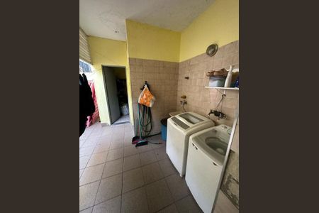 Casa à venda com 2 quartos, 154m² em Jardim Marisa, São Paulo