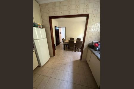 Casa à venda com 2 quartos, 154m² em Jardim Marisa, São Paulo