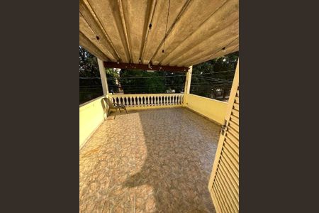 Casa à venda com 154m², 2 quartos e 2 vagas