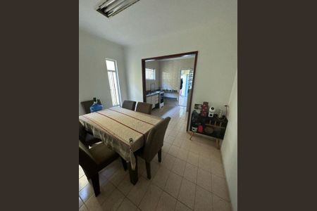 Casa à venda com 154m², 2 quartos e 2 vagas