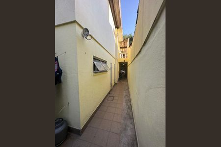 Casa à venda com 154m², 2 quartos e 2 vagas