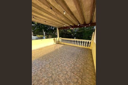 Casa à venda com 154m², 2 quartos e 2 vagas