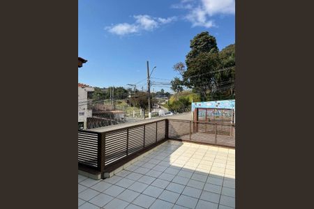 Casa à venda com 2 quartos, 348m² em Jardim Santo Elias, São Paulo