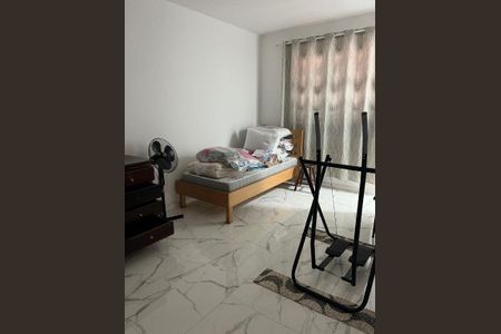 Casa à venda com 2 quartos, 348m² em Jardim Santo Elias, São Paulo