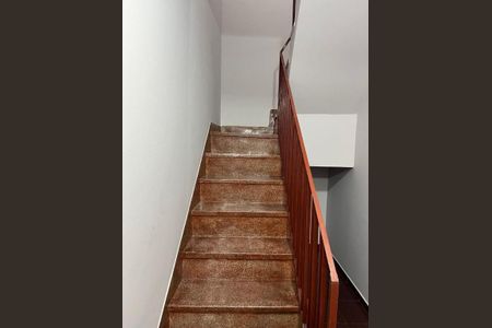 Casa à venda com 2 quartos, 348m² em Jardim Santo Elias, São Paulo
