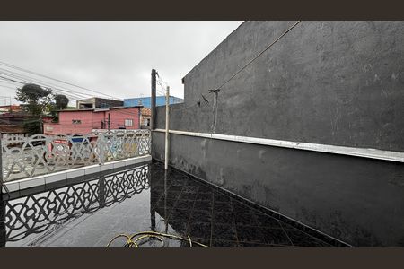 Casa à venda com 128m², 3 quartos e 2 vagas Casa à venda com 128m², 3 quartos e 2 vagasQuarto 1 Varanda