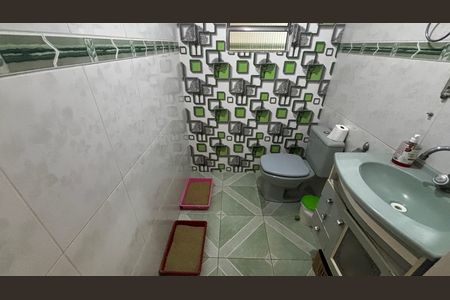 Casa à venda com 128m², 3 quartos e 2 vagas Casa à venda com 128m², 3 quartos e 2 vagasLavabo